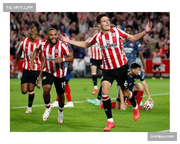 布伦特福德大力界外球战术再奏效,定位球成英超重要得分手段 布伦特福德大力界外球战术再奏效,定位球成英超重要得分手段